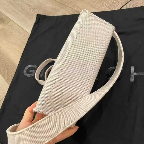 NWT Authentic Givenchy Small G Tote Bag - Picture 2 of 9